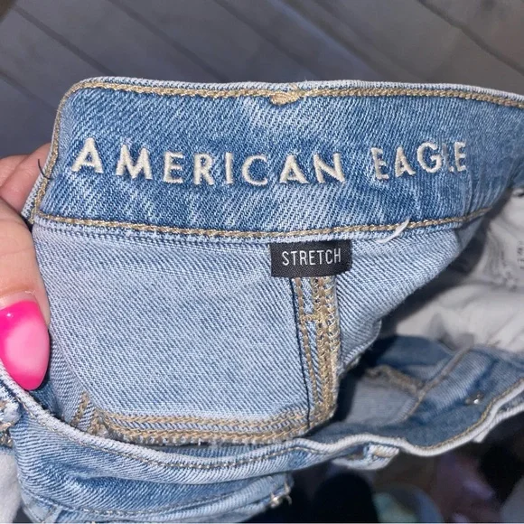 American Eagle Highest Rise 90s Boyfriend Jeans - Picture 2 of 8